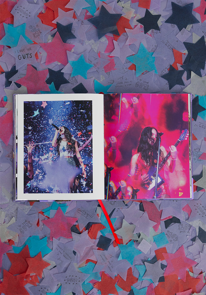 アート・デザイン・音楽 OLIVIA RODRIGO GUTS WORLD TOUR BOOK GUTS world tour book - Olivia Rodrigo | Official Store