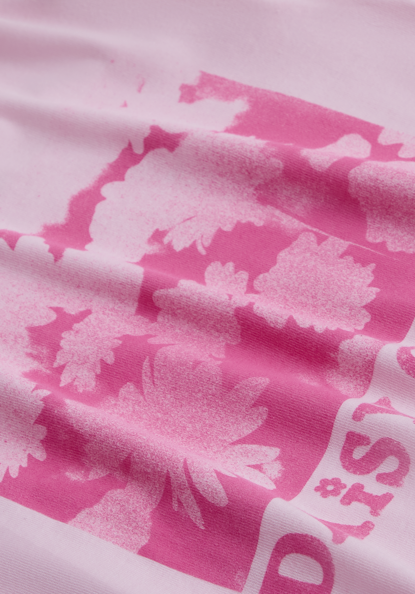 Daisy Chain Fields Inverted Baby Tee front detail