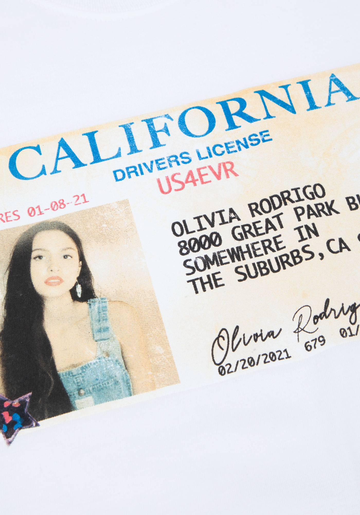 drivers license 5 year anniversary t-shirt front detail