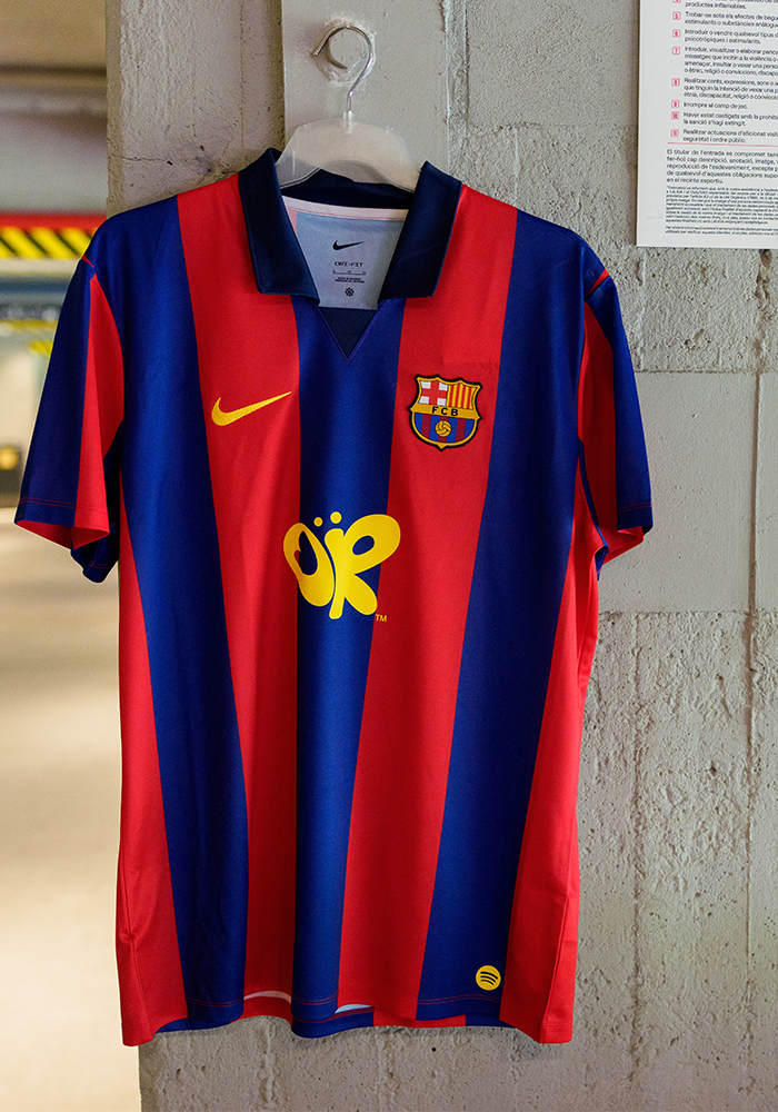 Jersey Retro Nike 2003/04 FC Barcelona x Olivia Rodrigo x Spotify #3